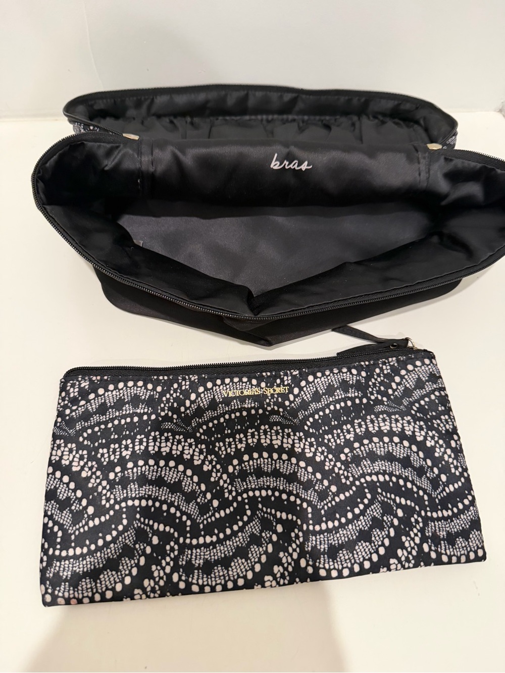 Victoria’s Secret Travel Lingerie Organizer Bag - Black/White